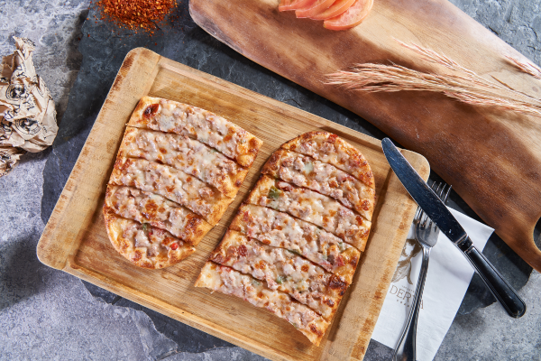 Kuşbaşı Kaşarlı Pide